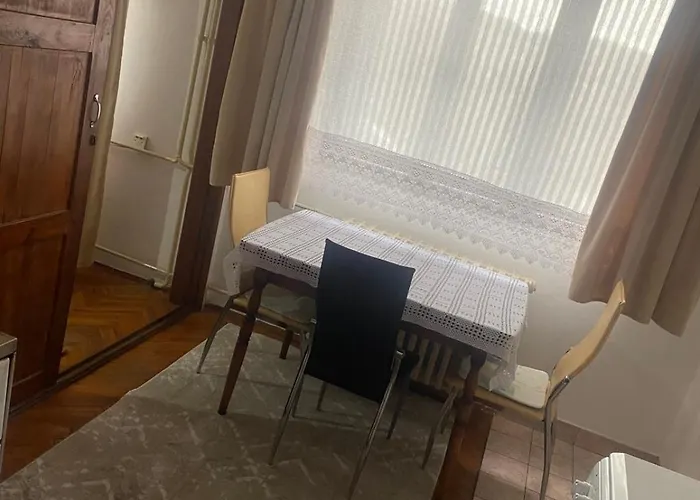 Minna Διαμέρισμα Kursumlija